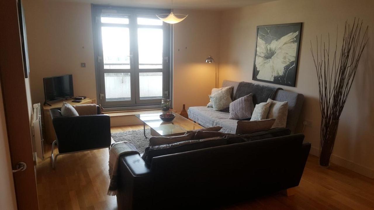 Sky Night Serviced Apartments Кардіфф Екстер'єр фото
