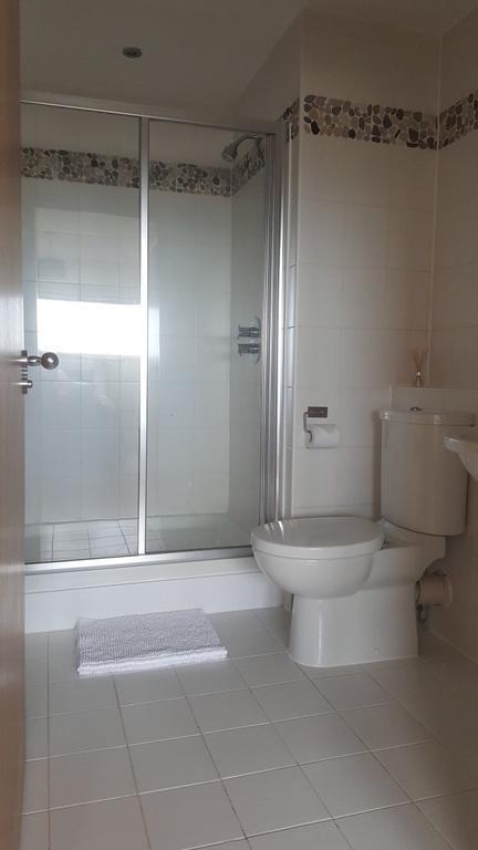 Sky Night Serviced Apartments Кардіфф Екстер'єр фото
