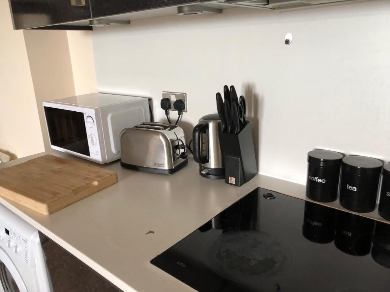Sky Night Serviced Apartments Кардіфф Екстер'єр фото